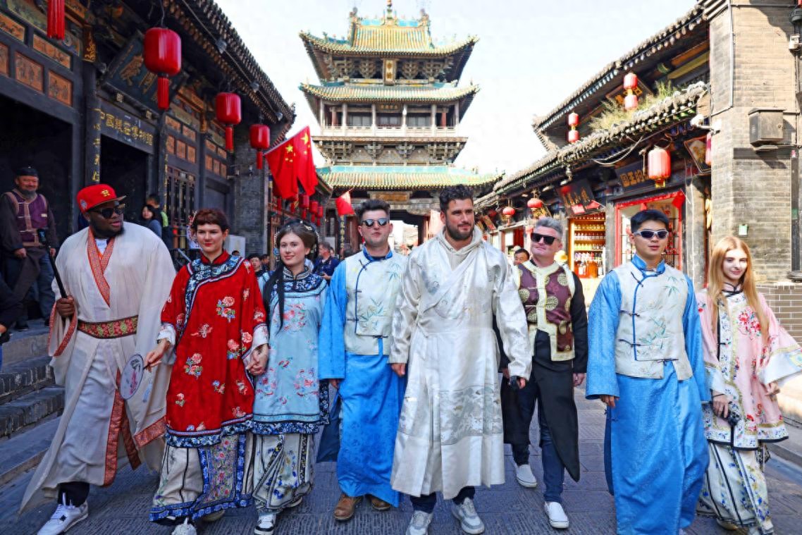 1765269328420534.jpeg a00bd6ecaf84498b8413c3021727b2ef~tplv-tt-origin-web_gif.jpeg